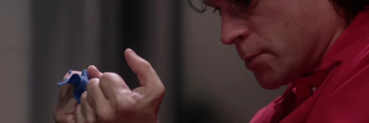 Кадр из 13 серии 1 сезона