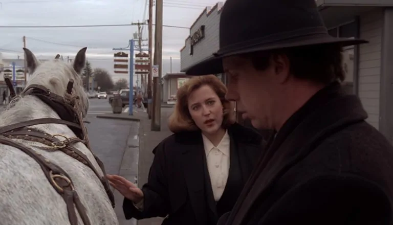 Момент из 14 серии 1 сезона