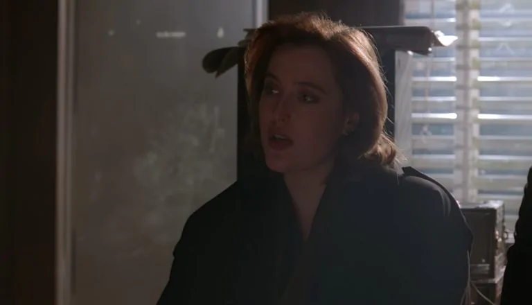 Момент из 17 серии 1 сезона