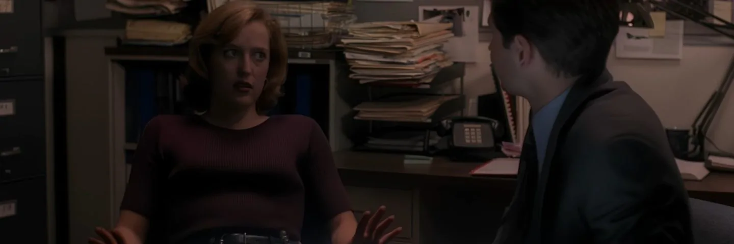 Кадр из 3 серии 1 сезона