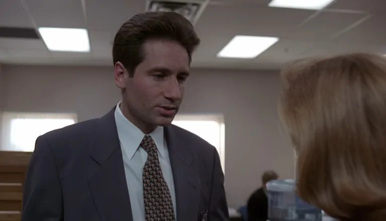 Момент из 7 серии 1 сезона