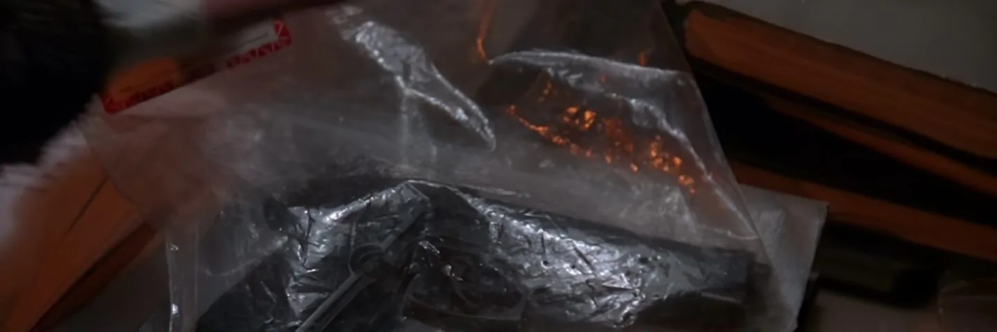 Кадр из 8 серии 1 сезона