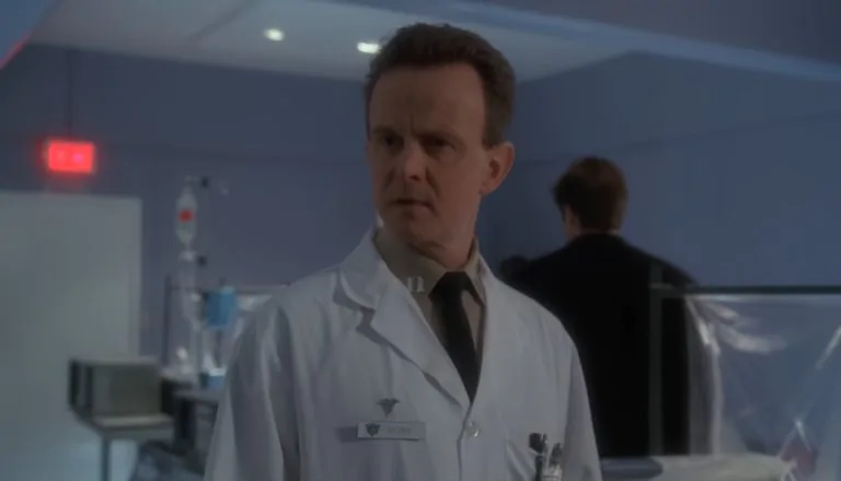 Момент из 15 серии 3 сезона