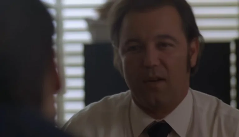 Момент из 11 серии 4 сезона