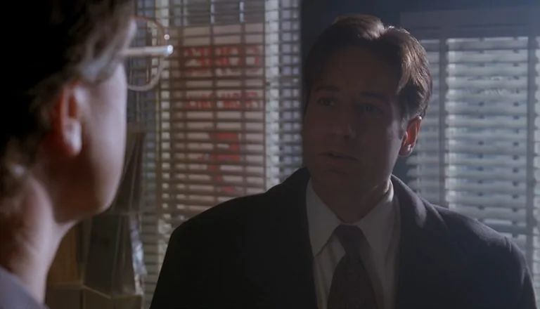 Момент из 15 серии 4 сезона