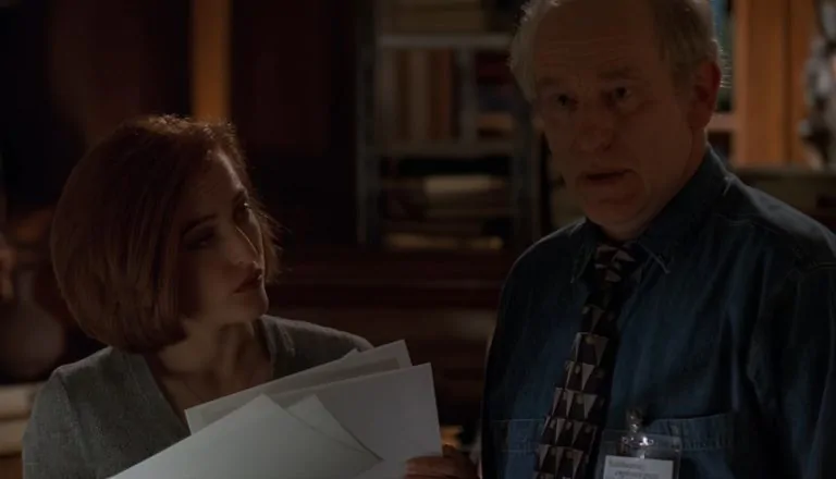 Момент из 24 серии 4 сезона