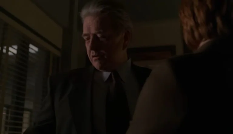 Момент из 11 серии 7 сезона