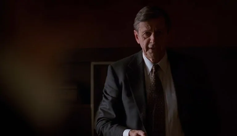 Момент из 15 серии 7 сезона