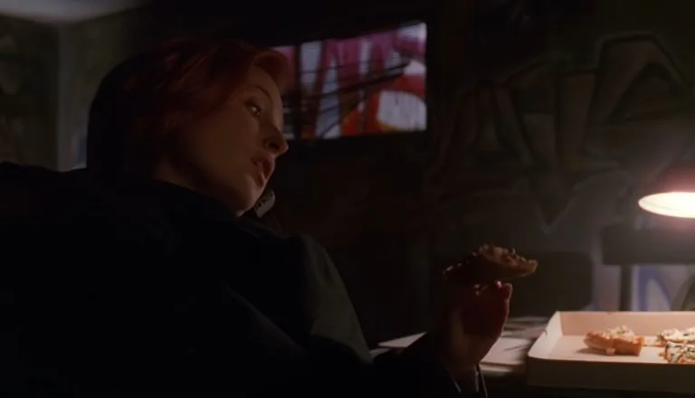 Момент из 16 серии 7 сезона