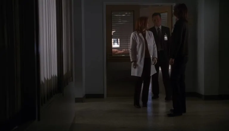 Момент из 16 серии 9 сезона