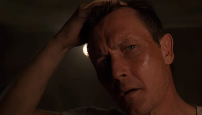 Момент из 7 серии 9 сезона